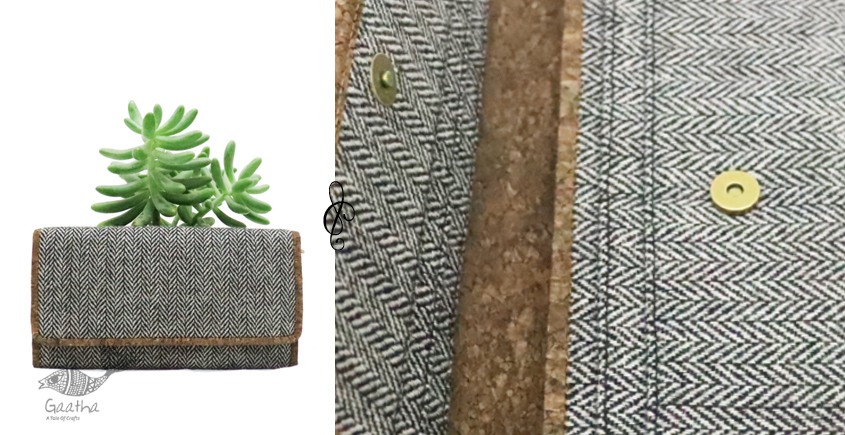 Auden ♦ Wool & Vegan Leather Purse { 16 }